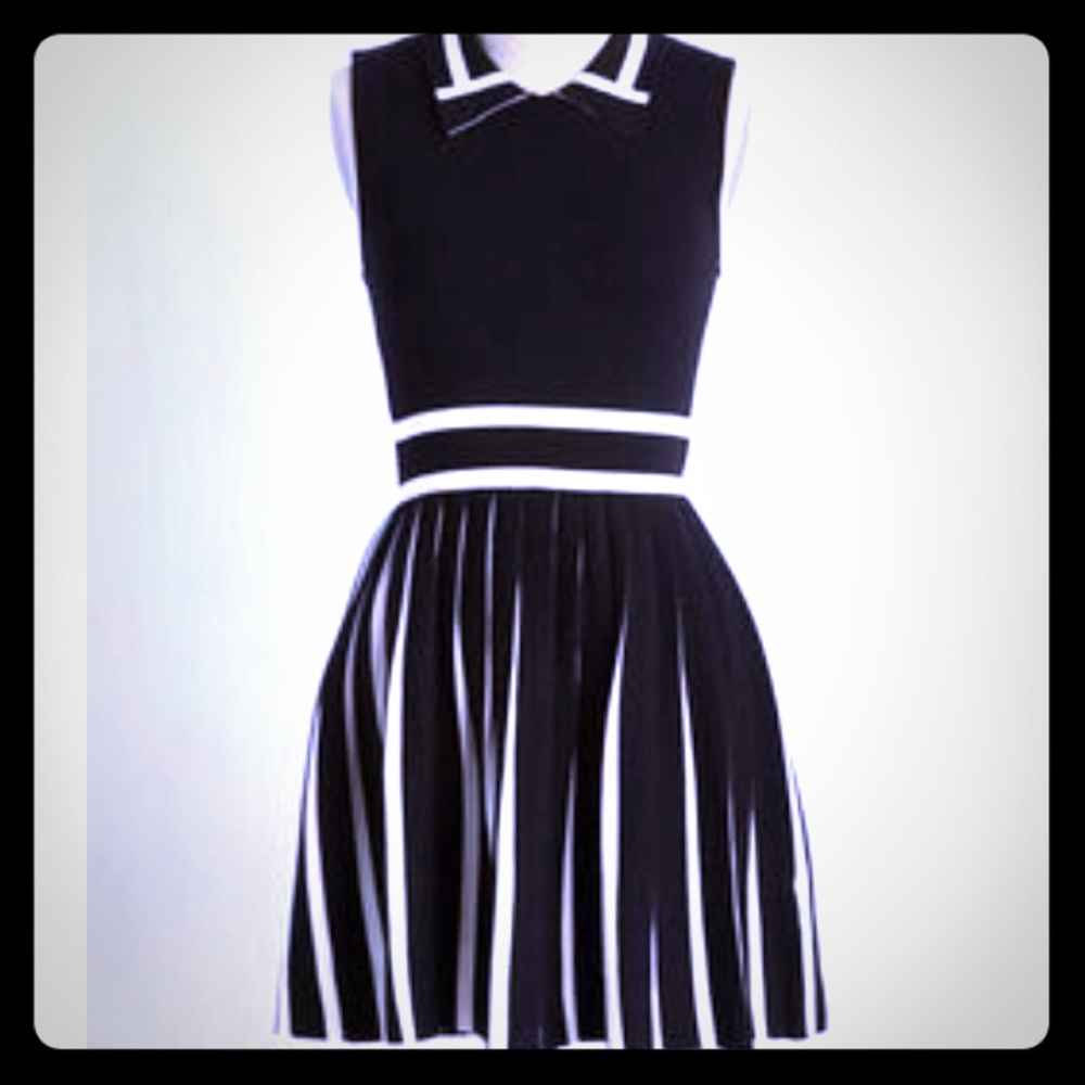 ModCloth Black & White Collared Sweater Dress